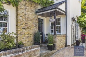 Photo 33- click for photo gallery